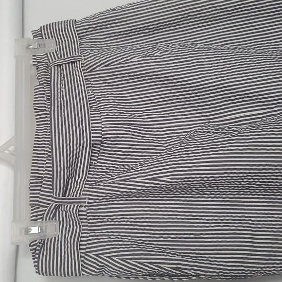 Ann Taylor Navy and White Striped Skirt With a matching Belt Size 4 - Picture 7 of 9